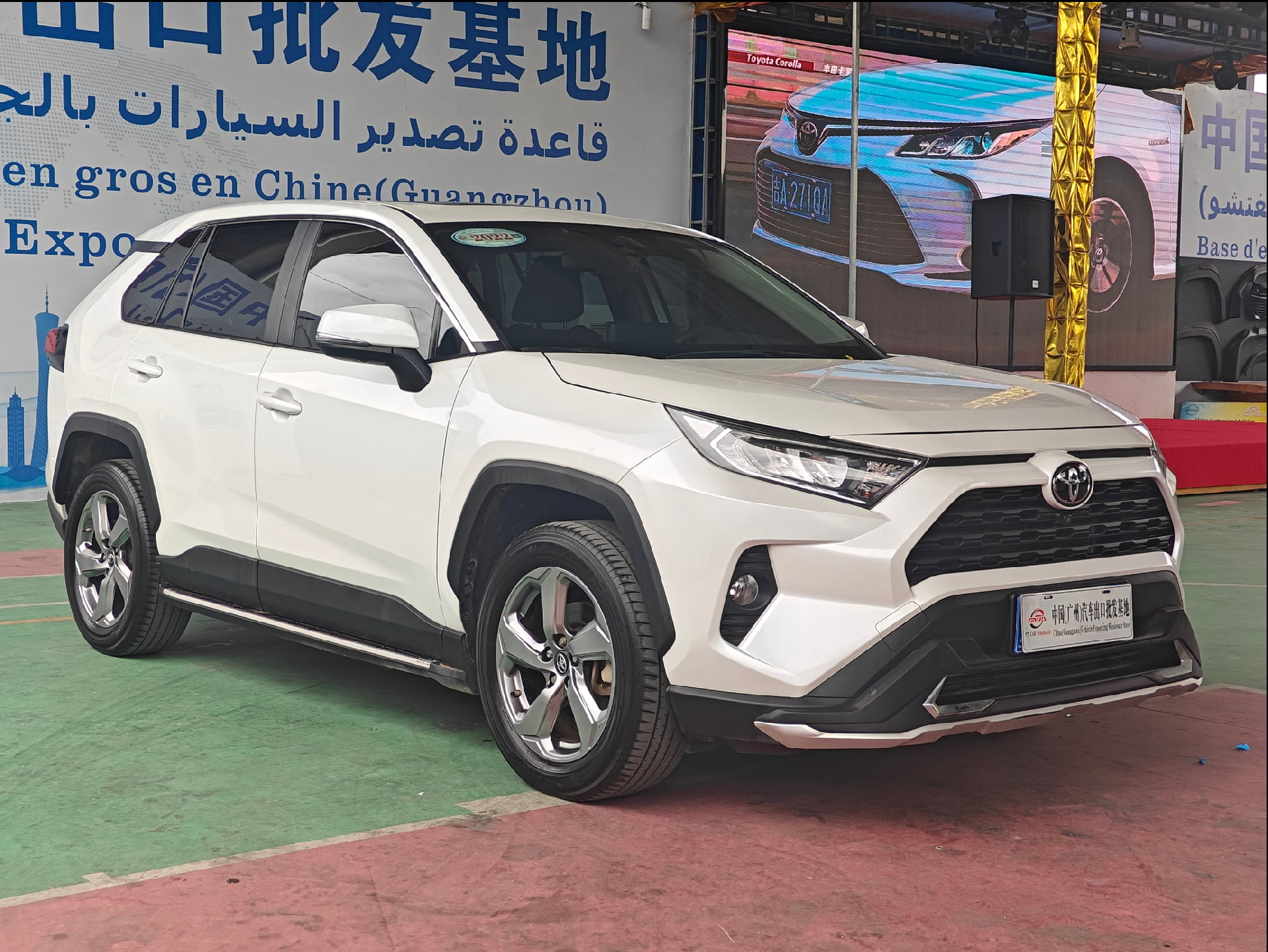 RAV4
